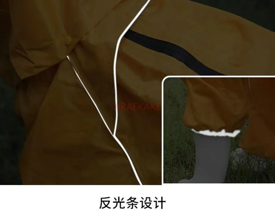 Pet dog, big dog, medium to large dog, golden haired Samoyed, Alaska, all inclusive raincoat, hooded bag, tail rain gear